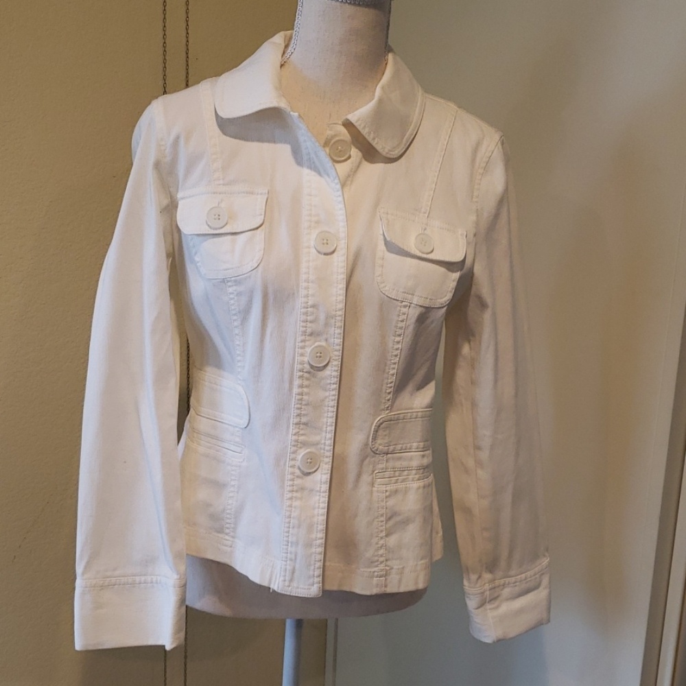 Loft white  short  jacket  Sz 10P